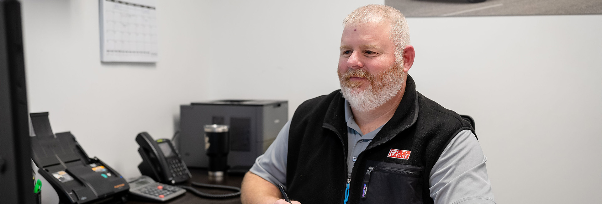 Man Shopping for Peterbilt Parts Online