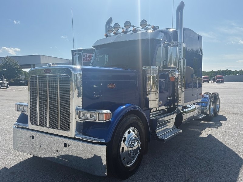 2027 Peterbilt 589