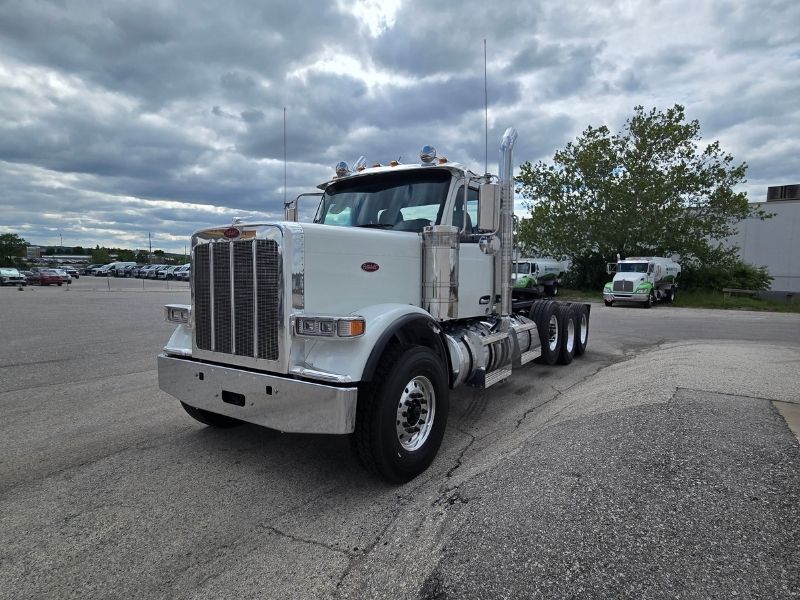 2027 Peterbilt 589