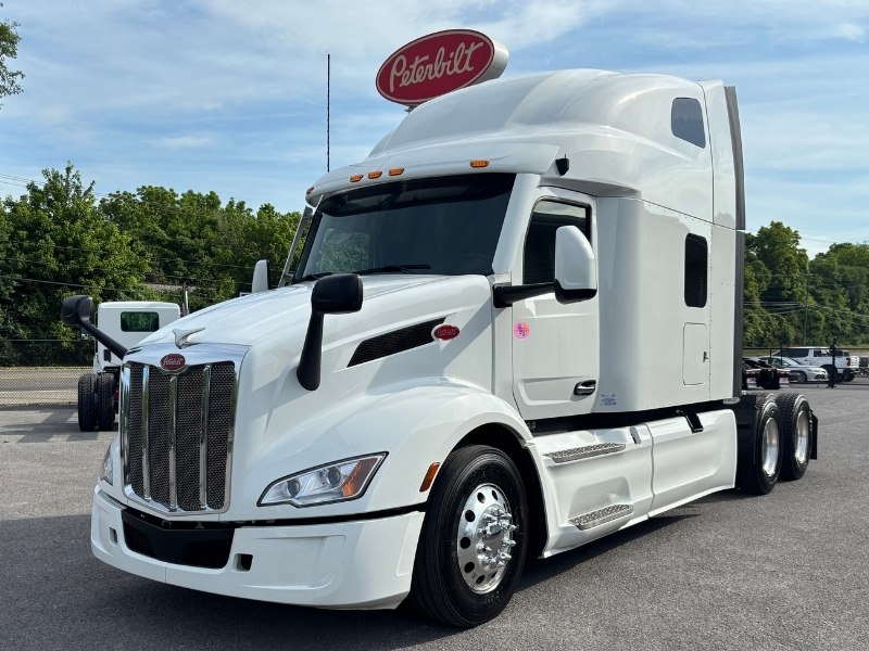 2024 Peterbilt 579