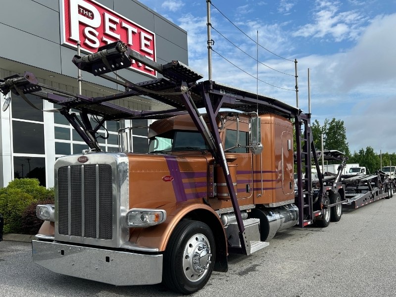 2024 Peterbilt 389