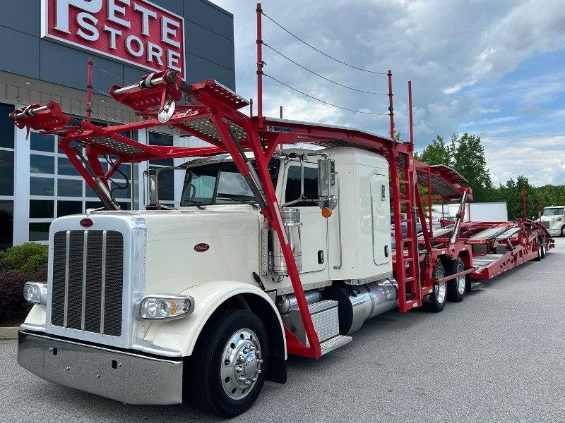 2024 Peterbilt 389