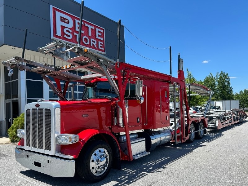2023 Peterbilt 389