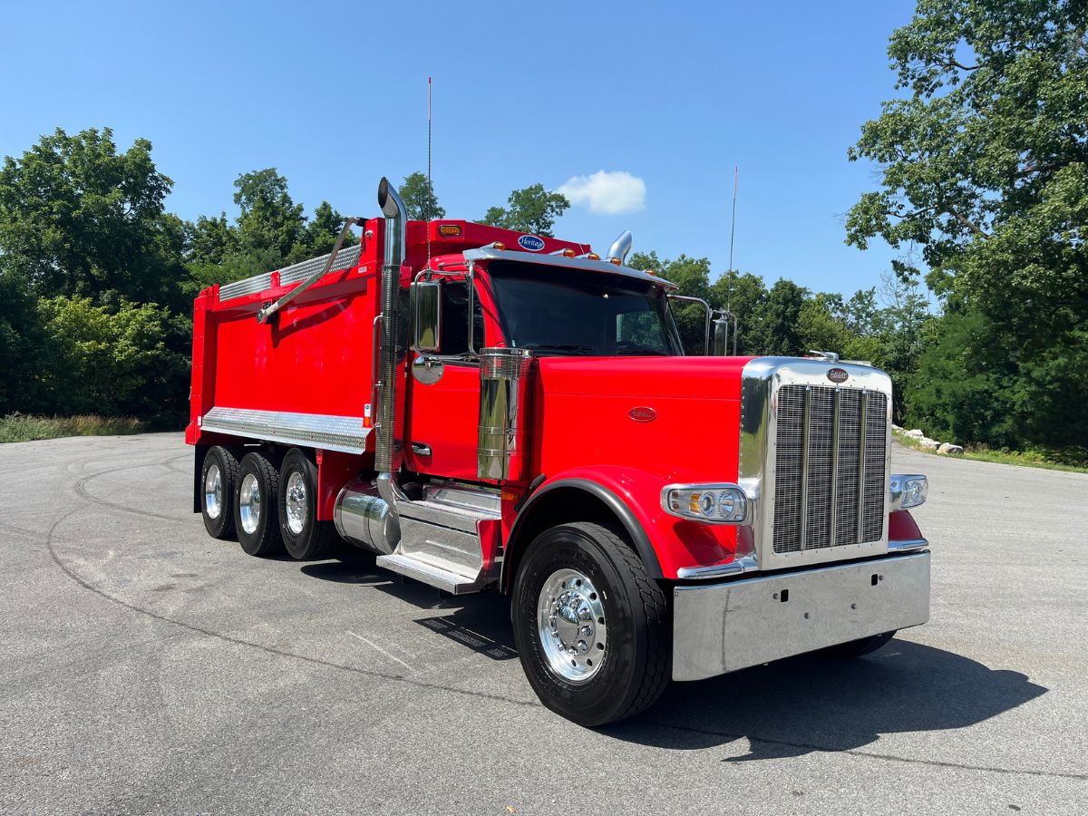 2027 Peterbilt 589