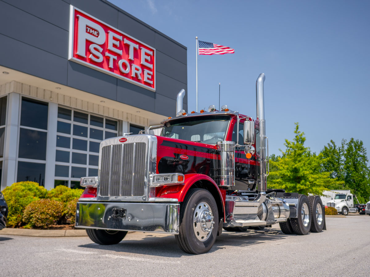 2027 Peterbilt 589