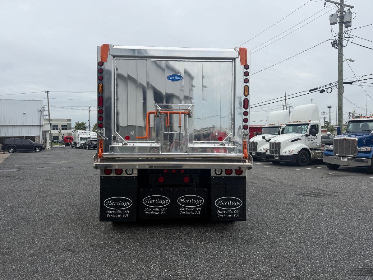 2027 Peterbilt 589