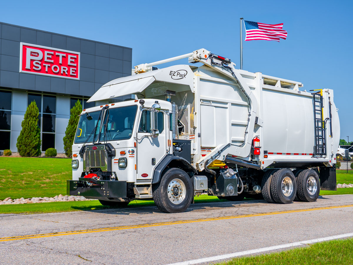 2025 Peterbilt 520