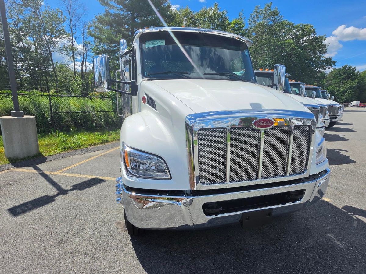 2027 Peterbilt 537 in Plainville, MA — photo 8