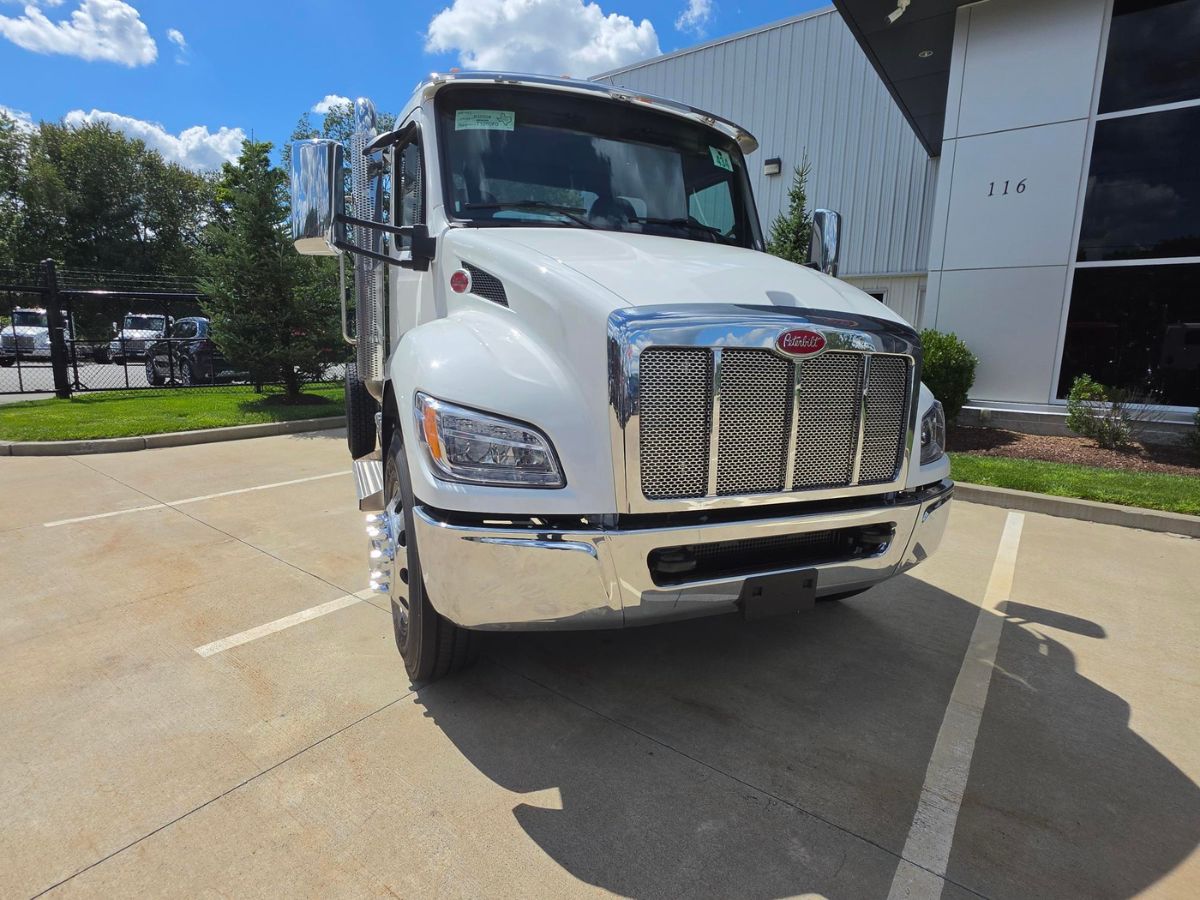 2027 Peterbilt 537 in Plainville, MA — photo 8