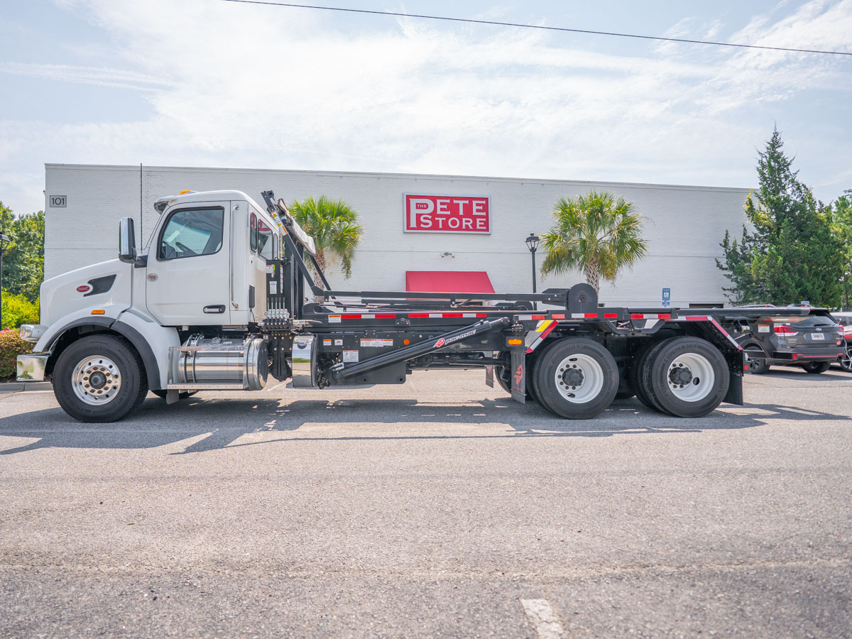 2025 Peterbilt 567 in Pooler, GA — photo 3