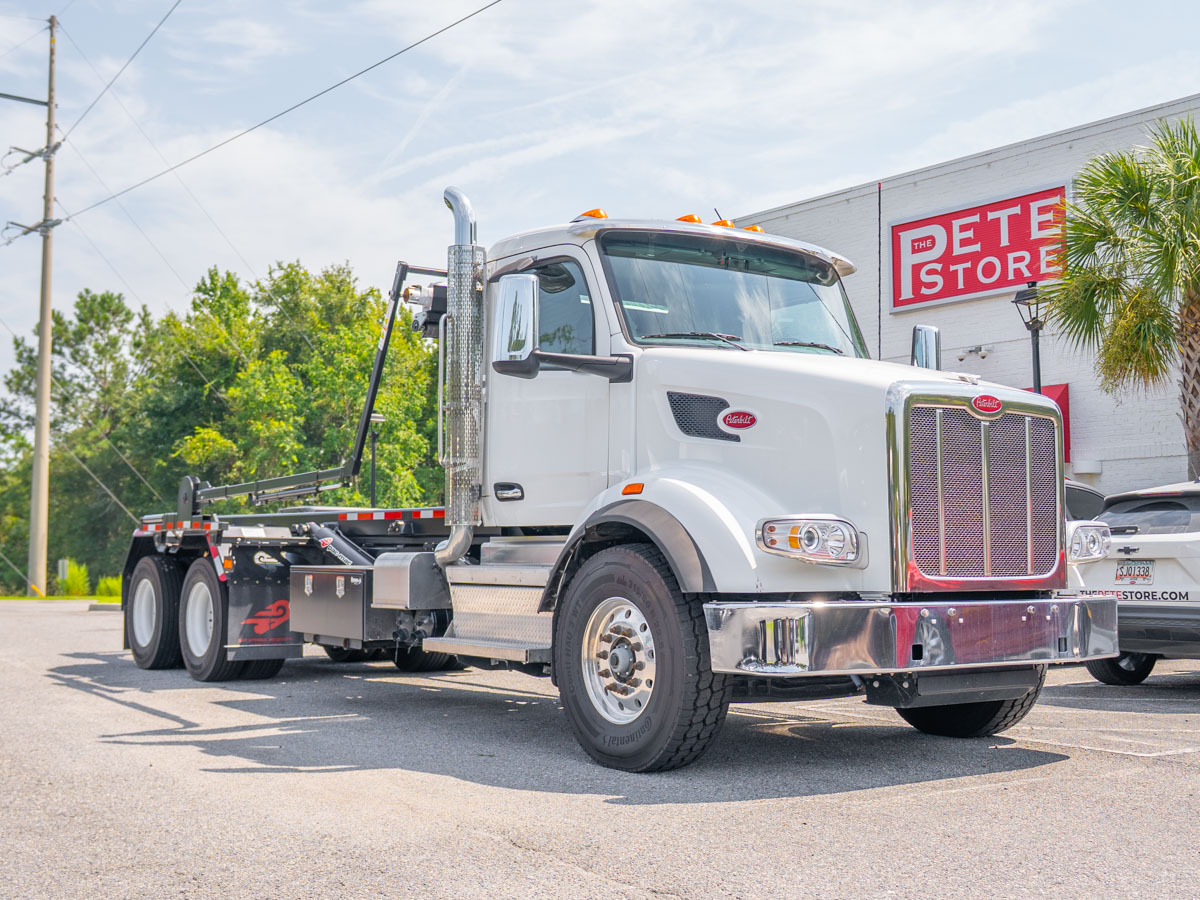2025 Peterbilt 567 in Pooler, GA — photo 8