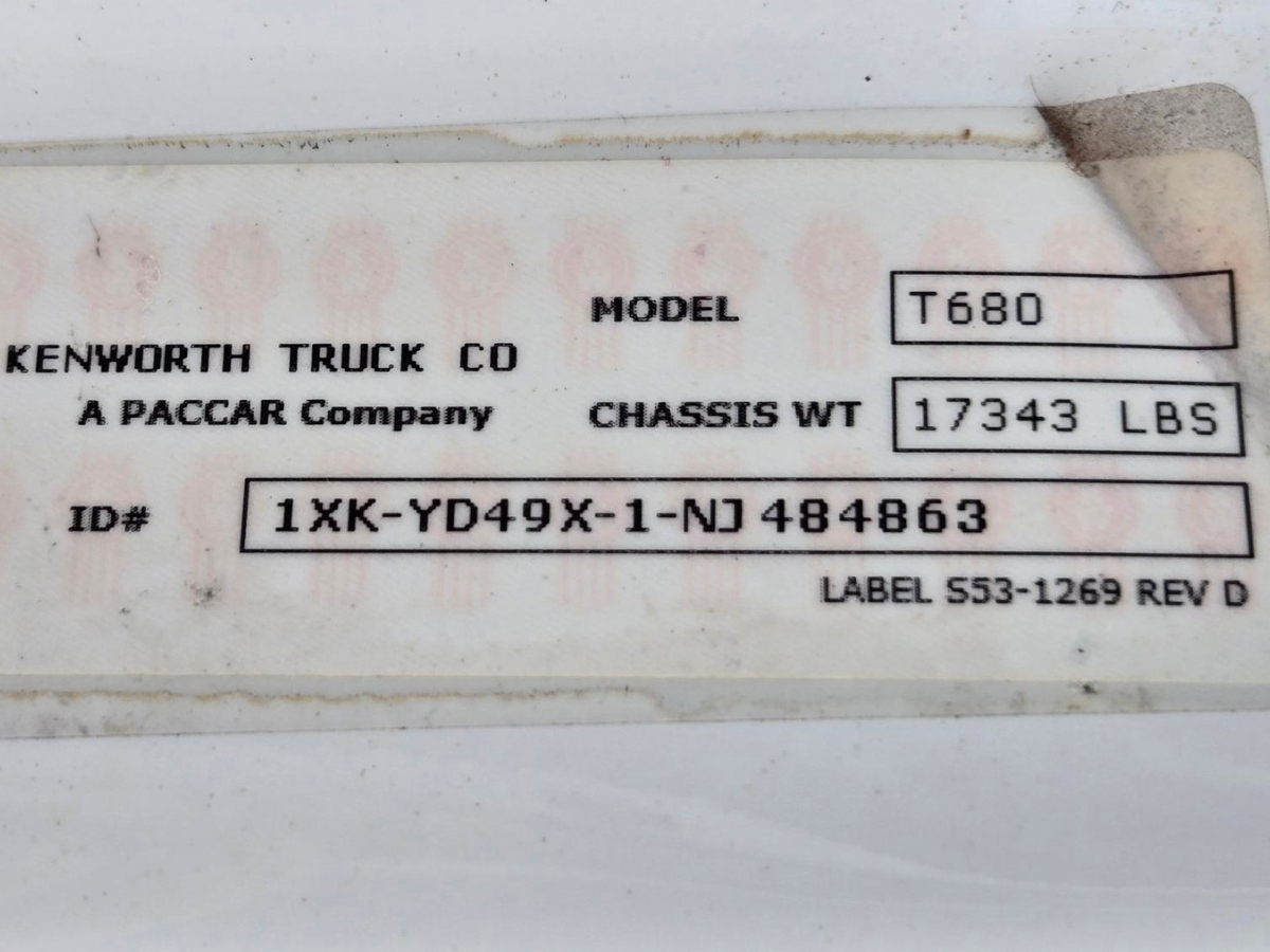 2022 Kenworth T680 in Doral, FL — photo 5
