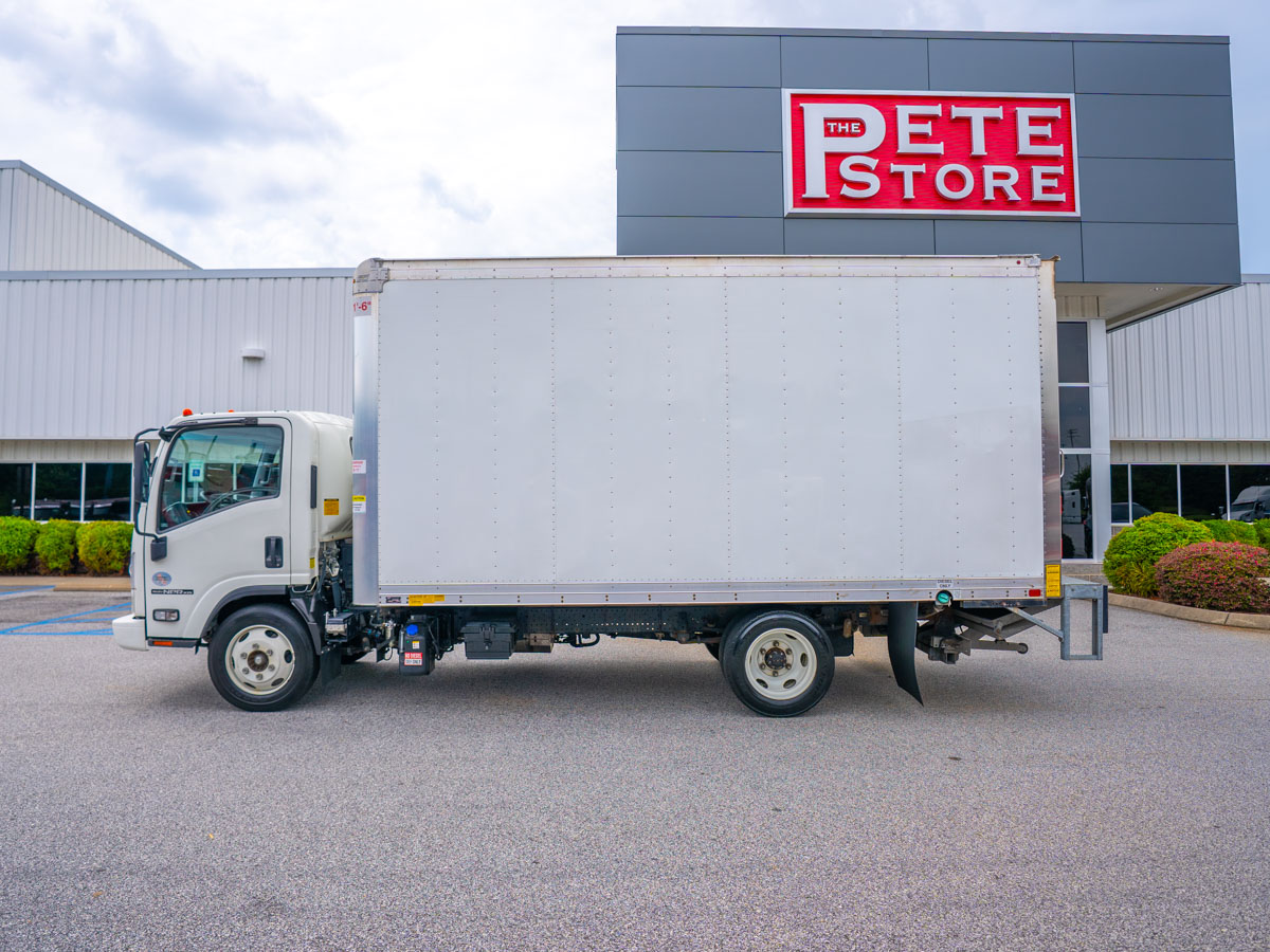 2022 Isuzu NPR in Duncan, SC — photo 3