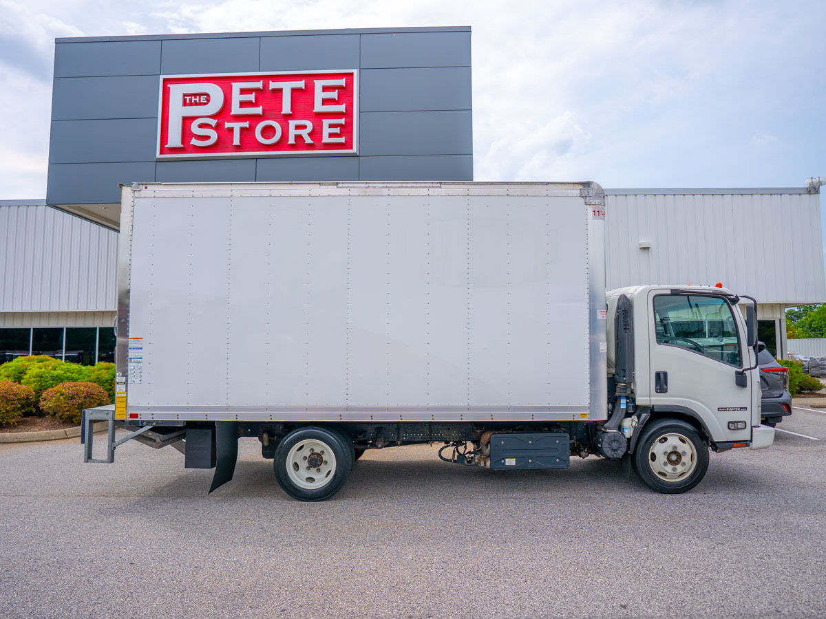 2022 Isuzu NPR in Duncan, SC — photo 8