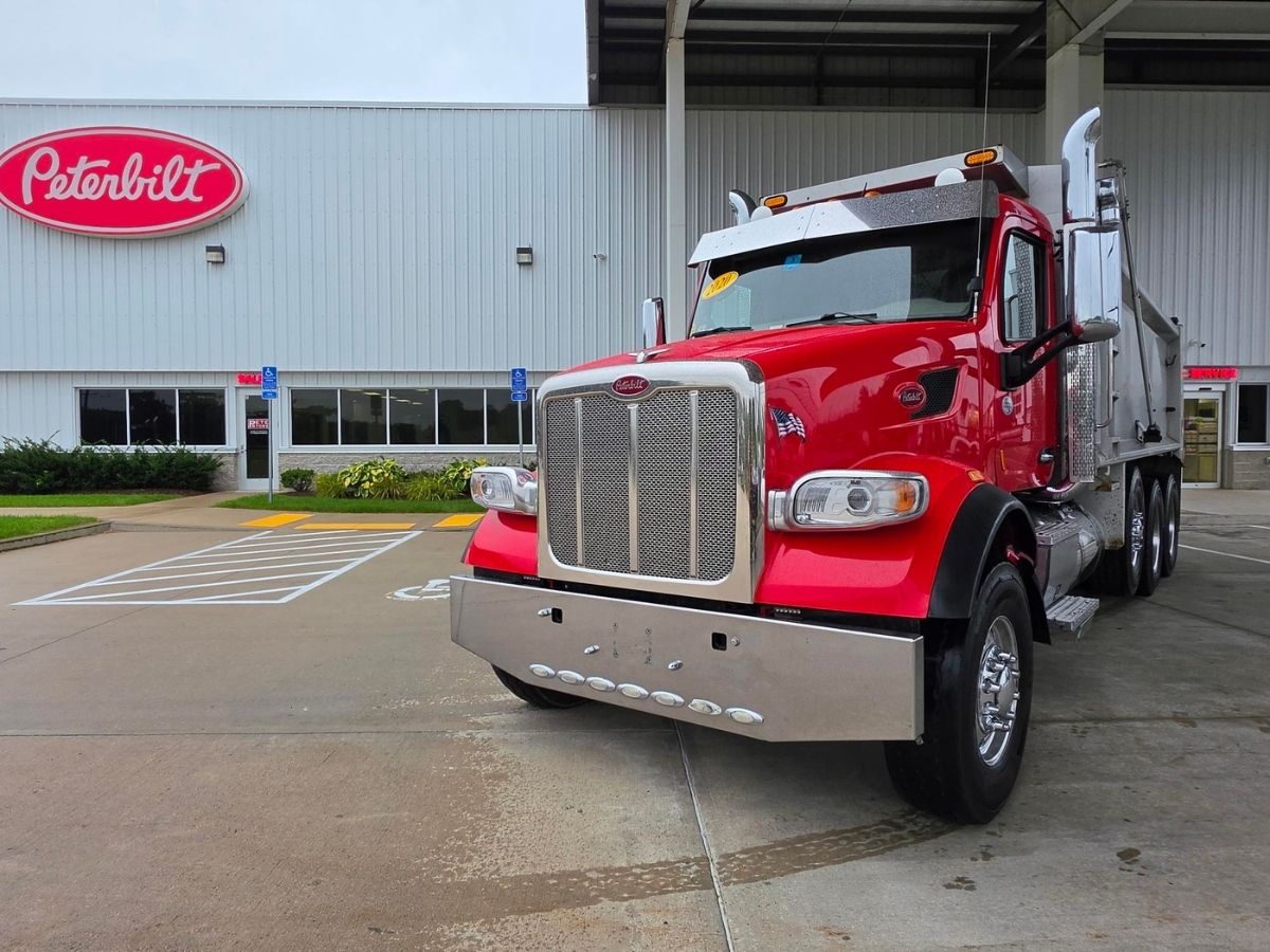 2020 Peterbilt 567