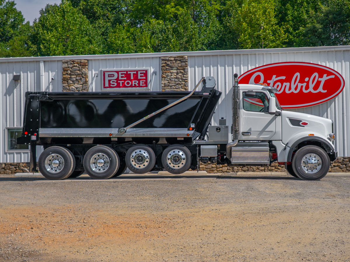 2027 Peterbilt 567 — photo 7