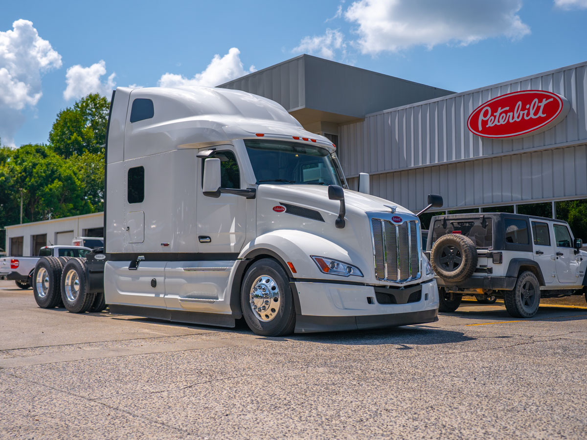2027 Peterbilt 579 in Ringgold, GA — photo 8