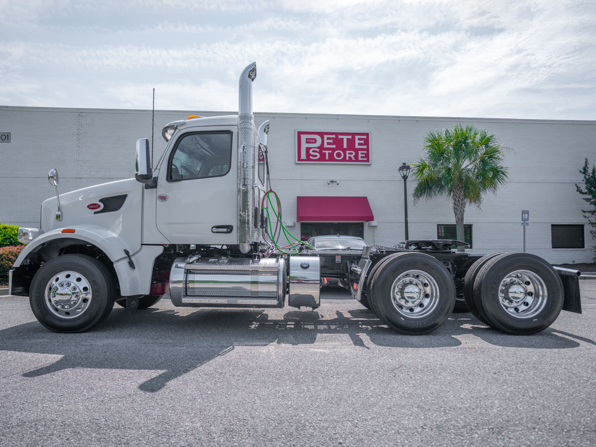 2027 Peterbilt 567 in Knoxville, TN — photo 3