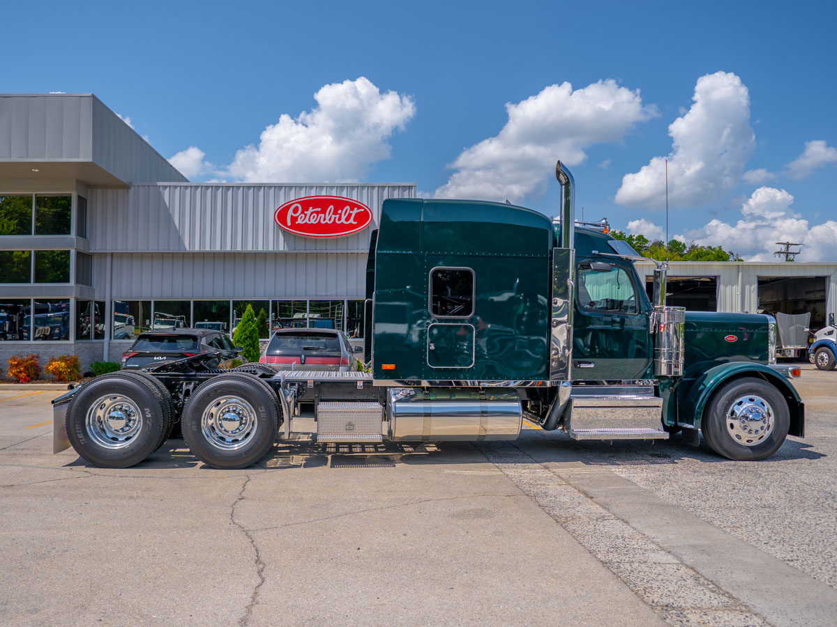 2027 Peterbilt 589 in Duncan, SC — photo 7