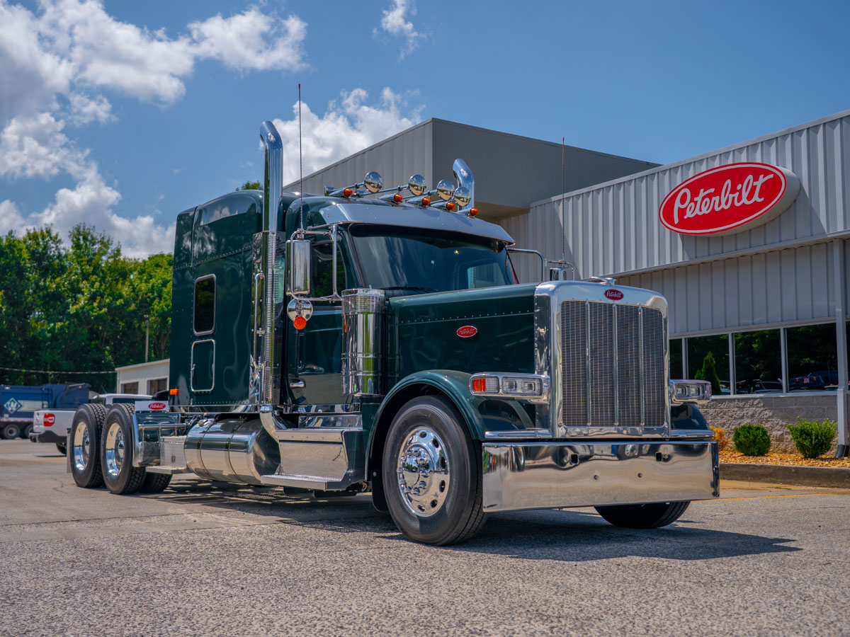 2027 Peterbilt 589 in Duncan, SC — photo 8
