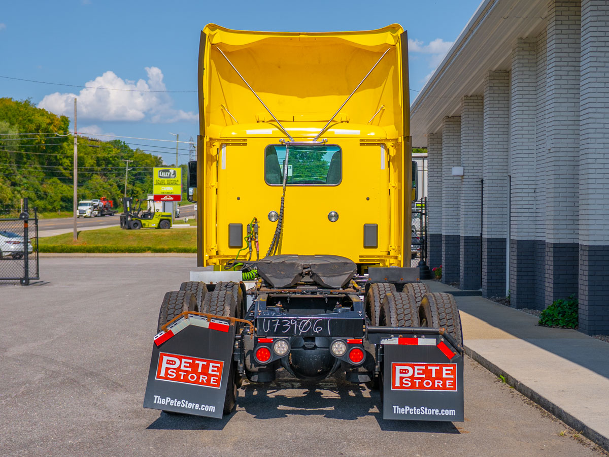 2021 Peterbilt 579 in Knoxville, TN — photo 5