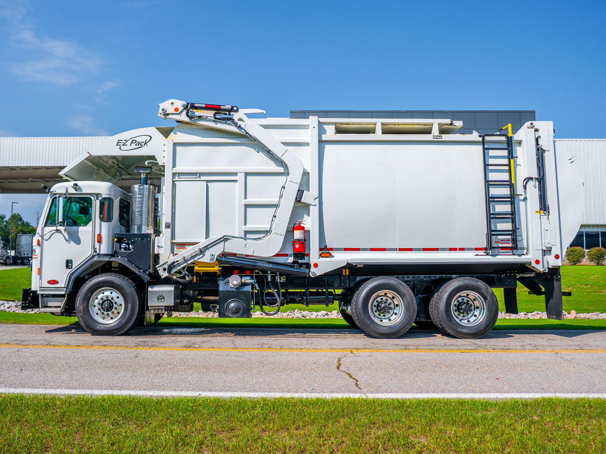 2025 Peterbilt 520 in Knoxville, TN — photo 3