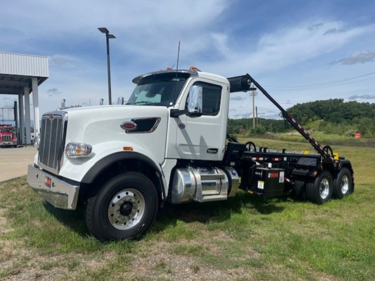 2026 Peterbilt 567