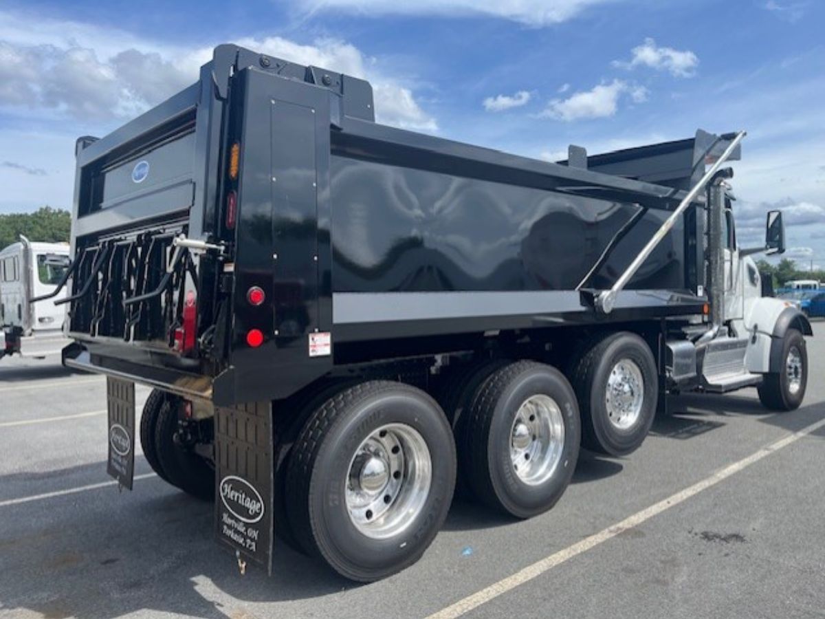 2027 Peterbilt 567