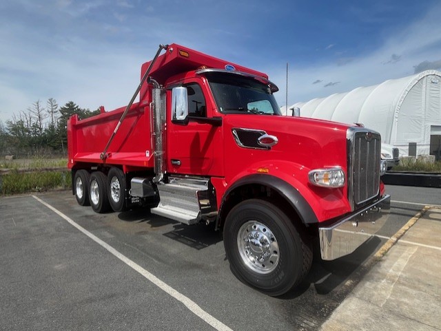 2027 Peterbilt 567
