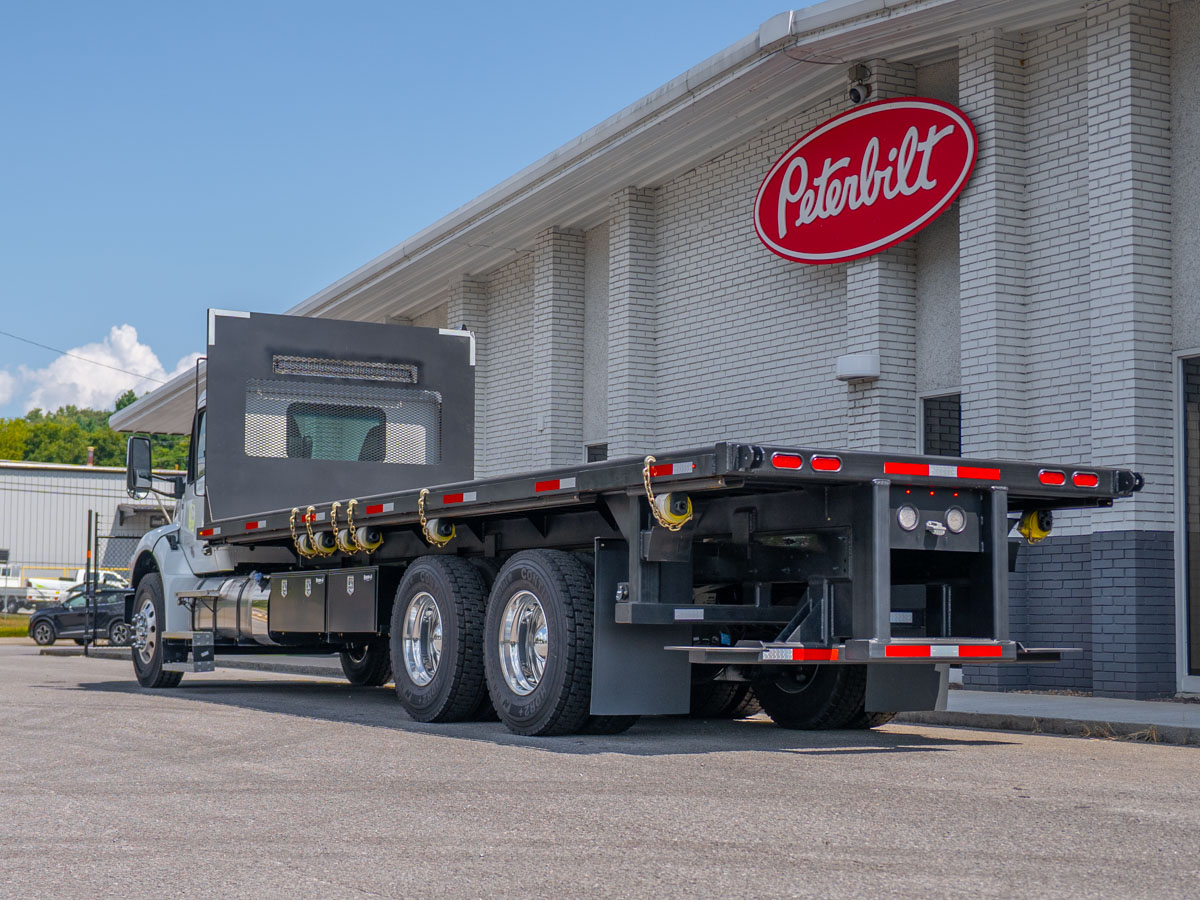 2026 Peterbilt 548 in Knoxville, TN — photo 4