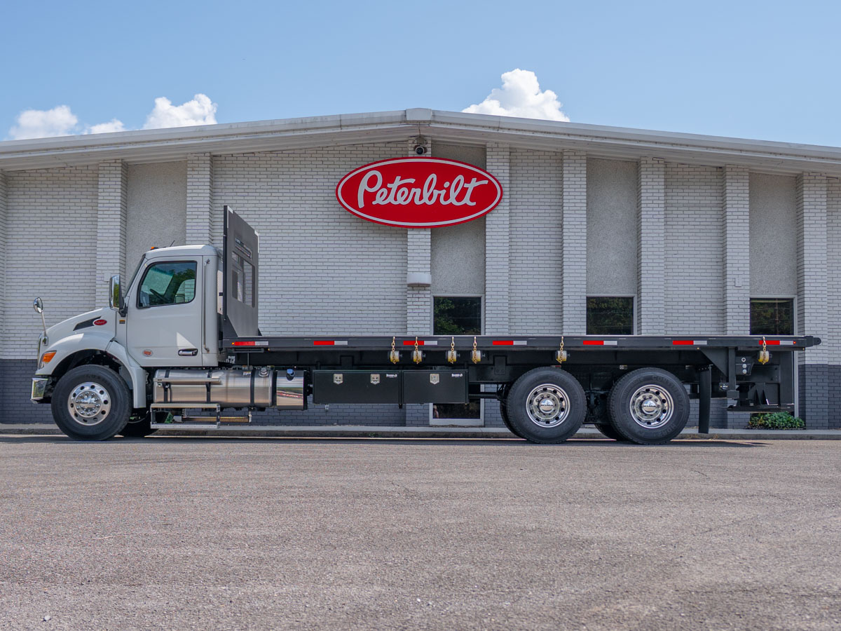 2026 Peterbilt 548 in Knoxville, TN — photo 3