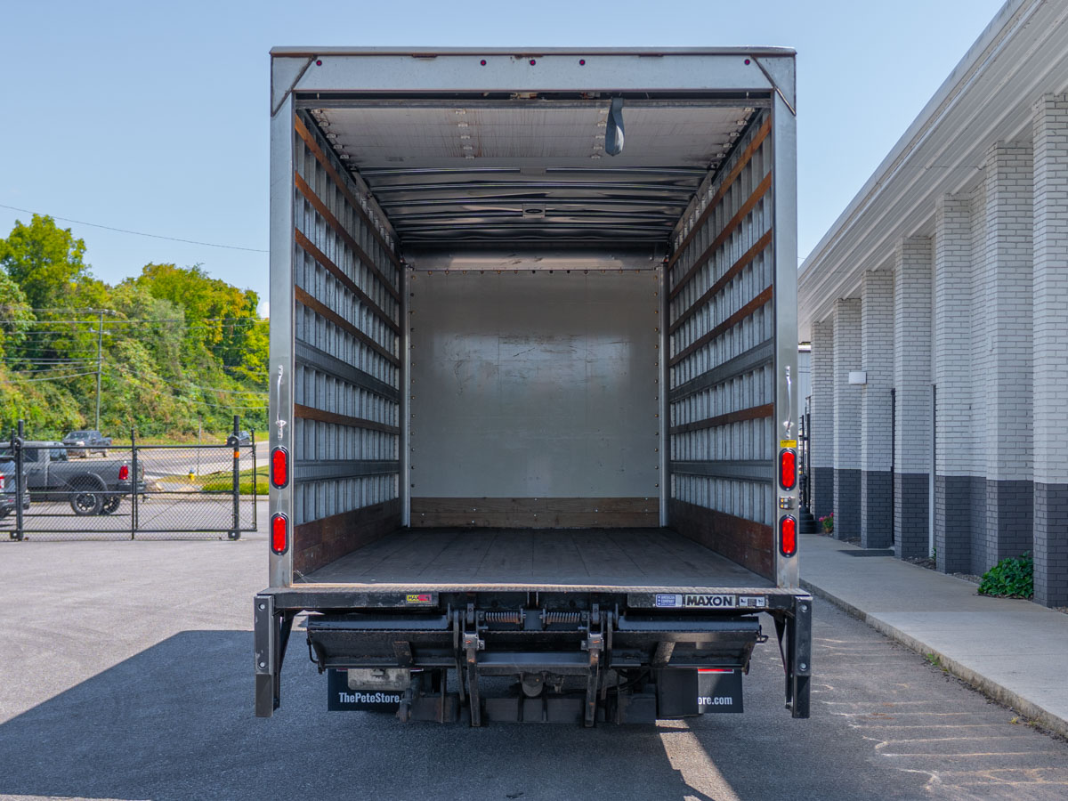 2023 Isuzu in Knoxville, TN — photo 6