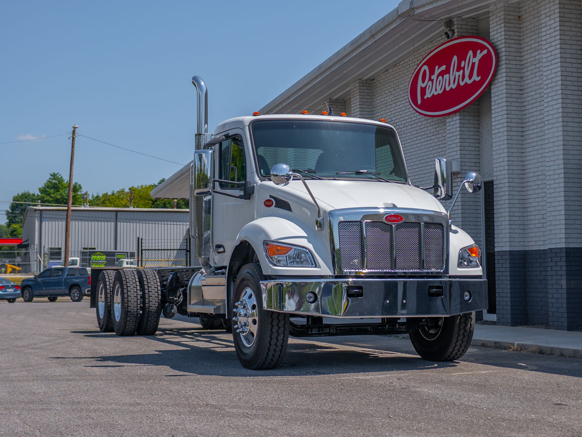 2027 Peterbilt 548 in Knoxville, TN — photo 8