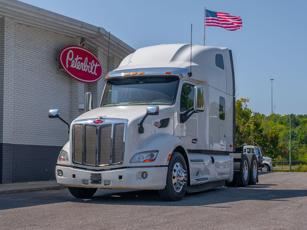 2022 Peterbilt 579