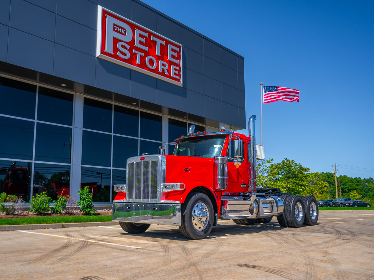 2027 Peterbilt 589