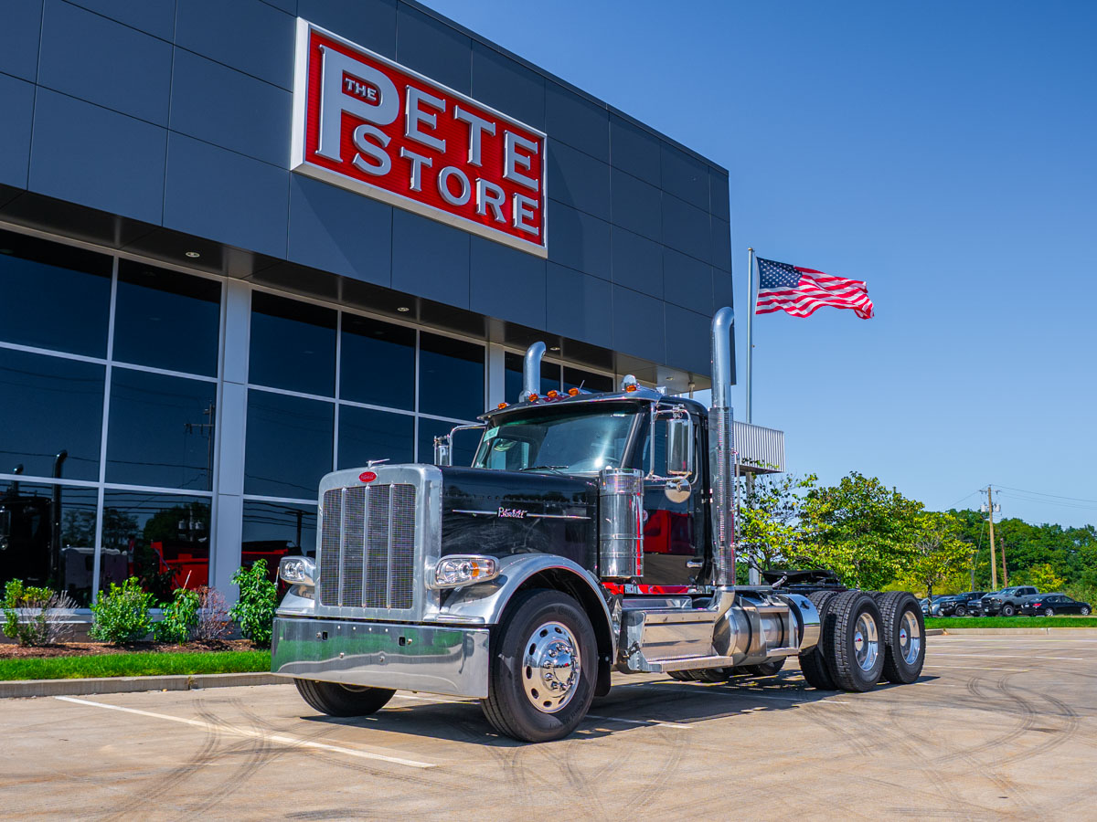 2027 Peterbilt 589