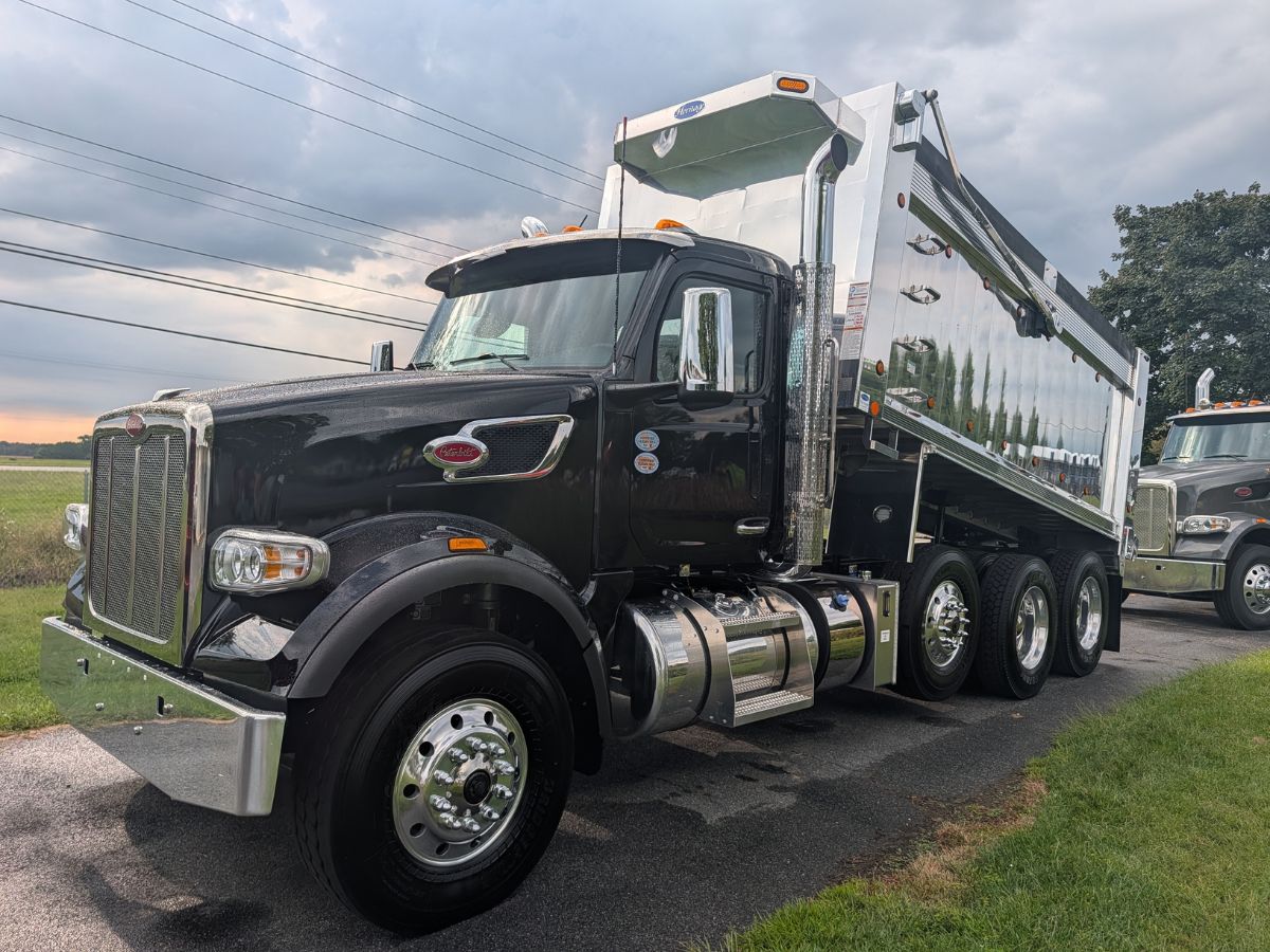 2027 Peterbilt 567