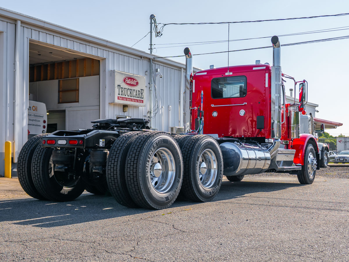 2027 Peterbilt 589 in Johnston, RI — photo 6