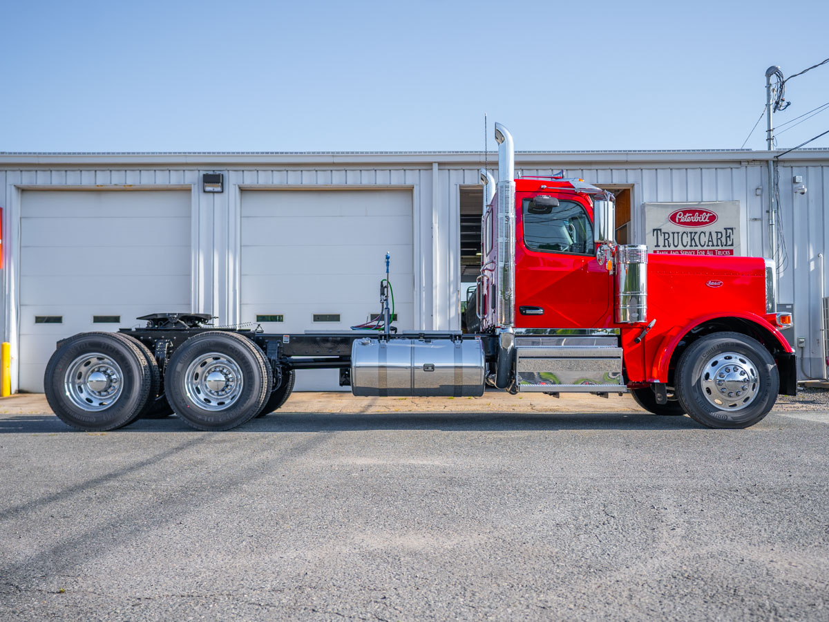 2027 Peterbilt 589 in Johnston, RI — photo 7