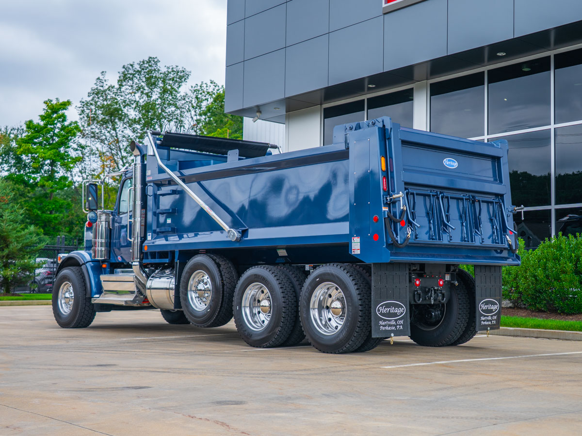 2027 Peterbilt 589 in Plainville, MA — photo 4