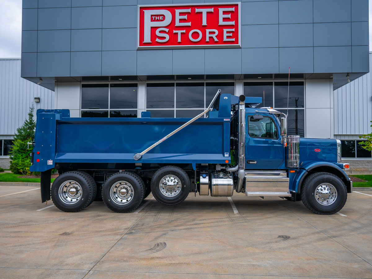 2027 Peterbilt 589 in Plainville, MA — photo 7