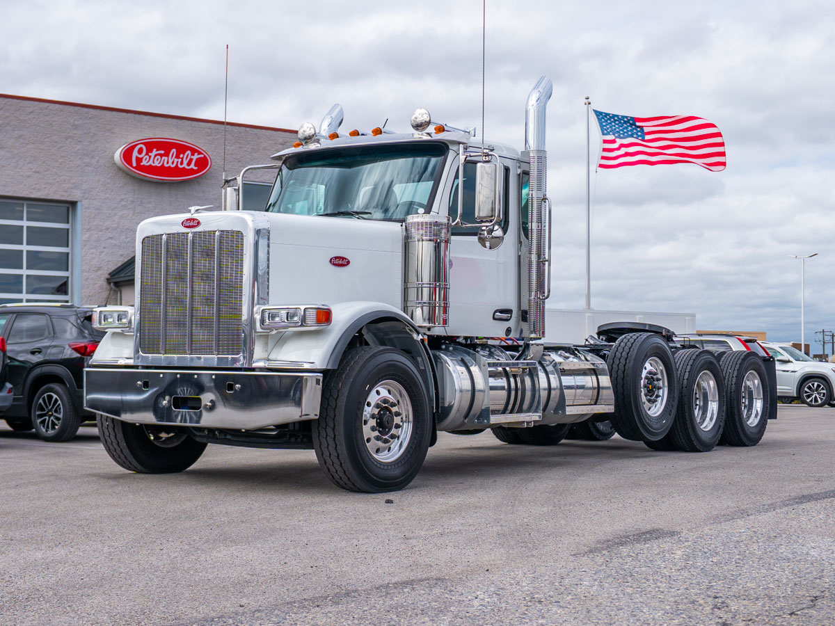 2027 Peterbilt 589