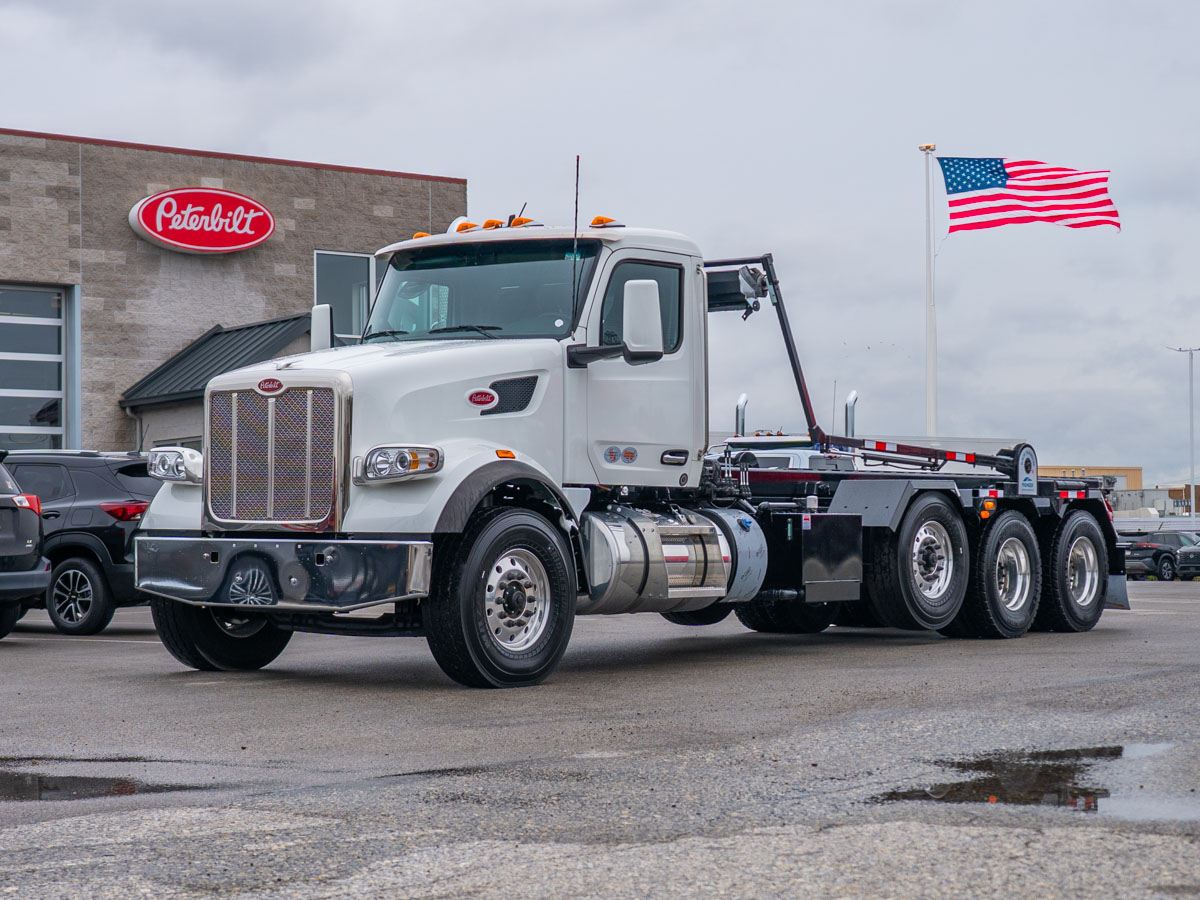 2027 Peterbilt 567