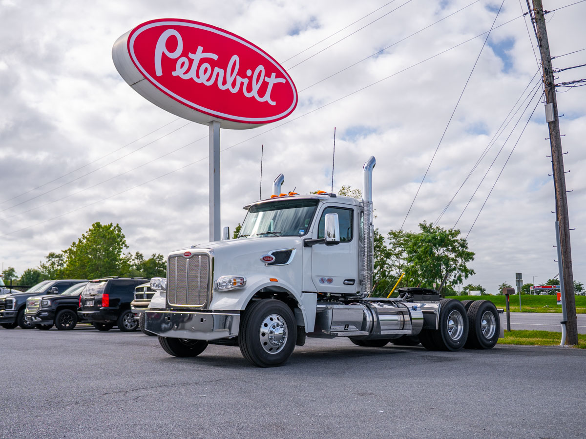 2027 Peterbilt 567
