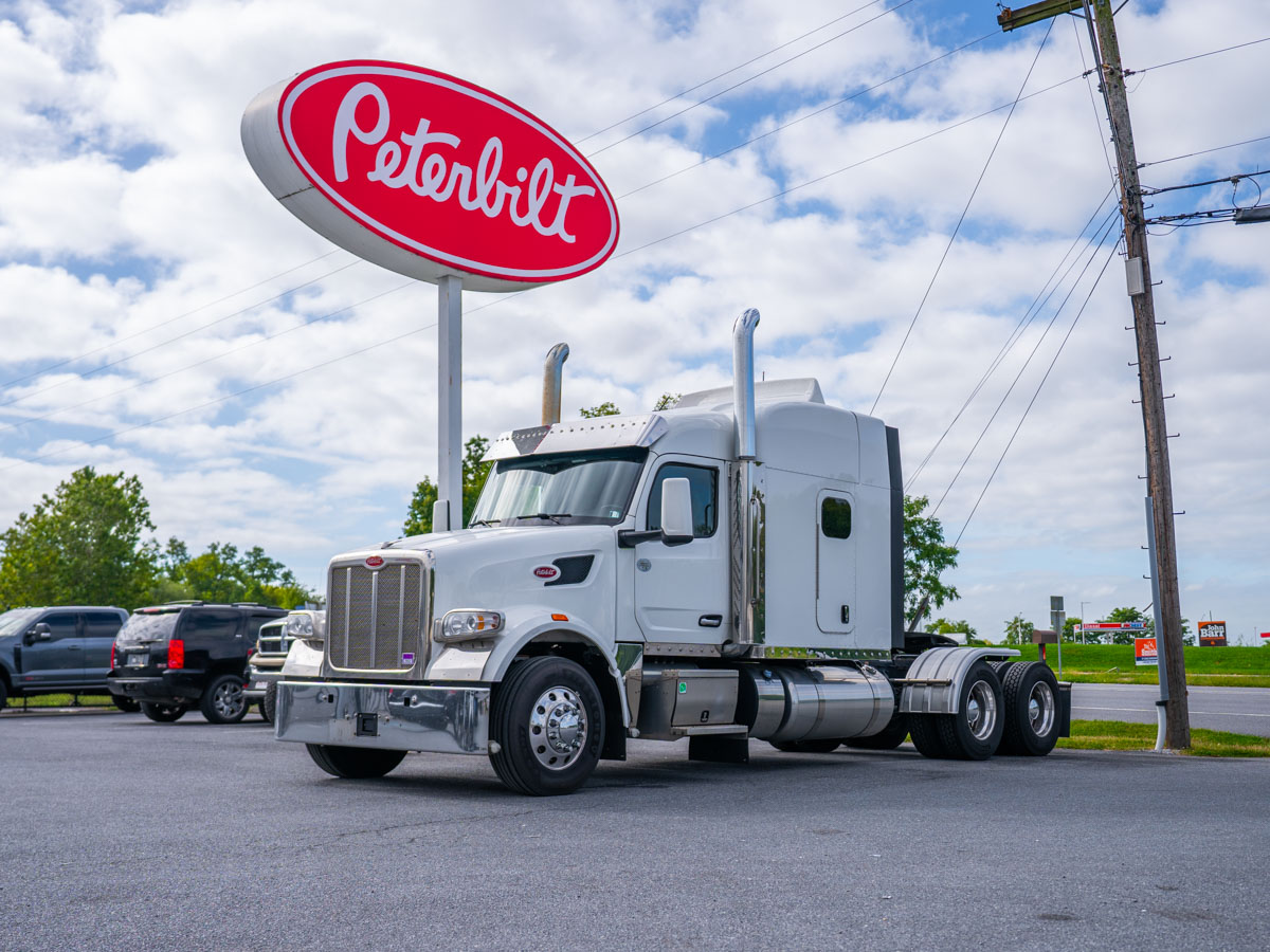 2022 Peterbilt 567