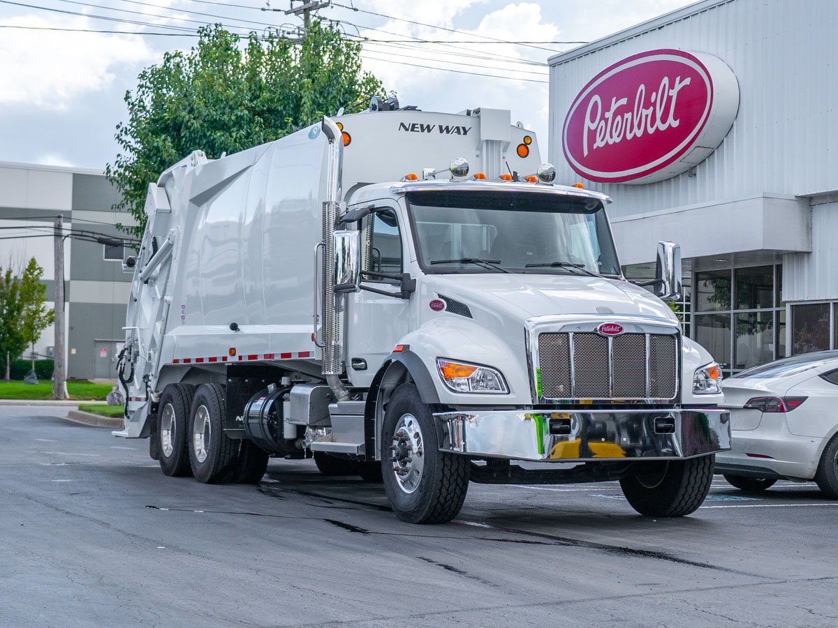 2025 Peterbilt 548 in Baltimore, MD — photo 8