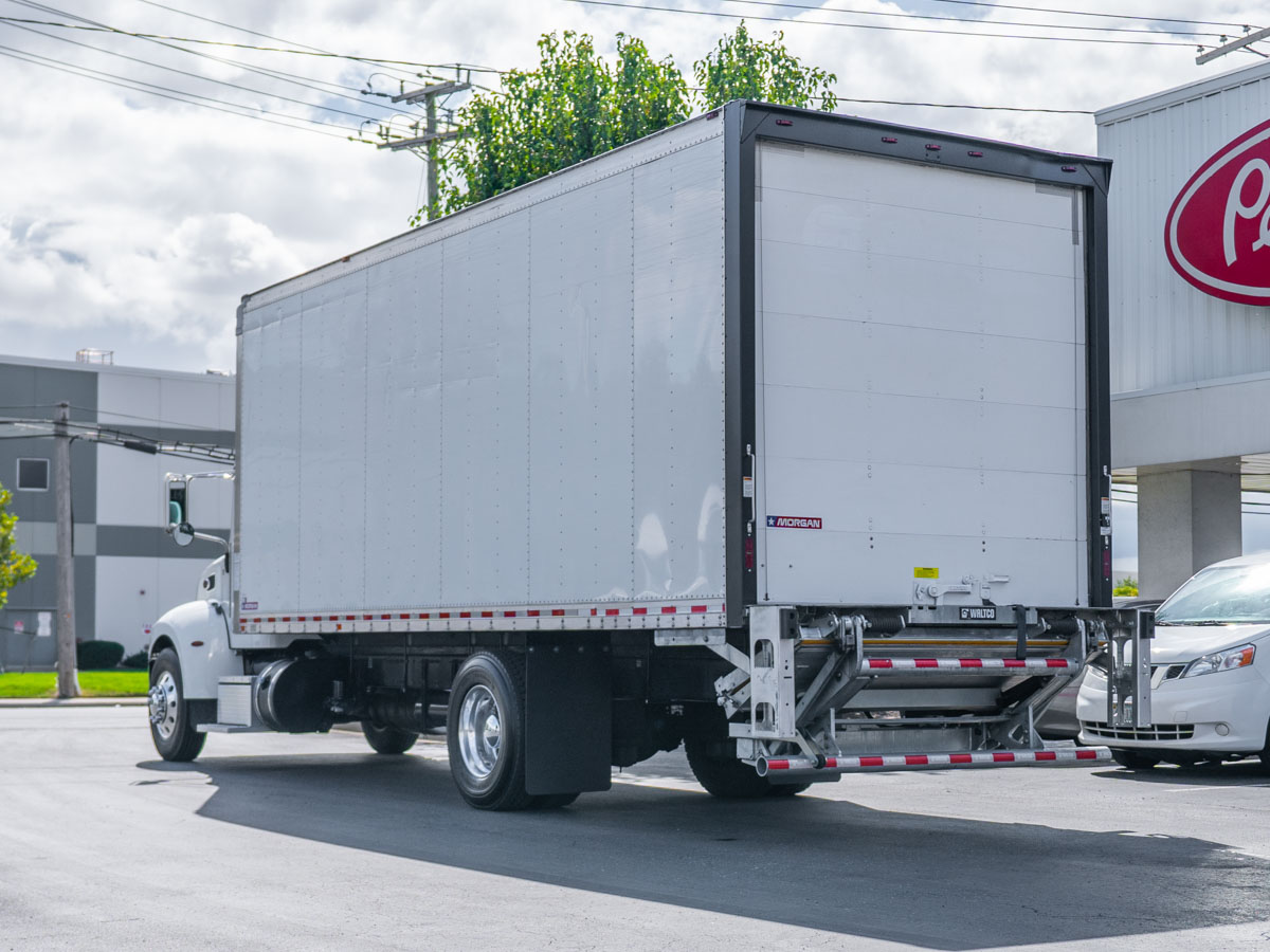2020 Peterbilt 337 in Baltimore, MD — photo 4