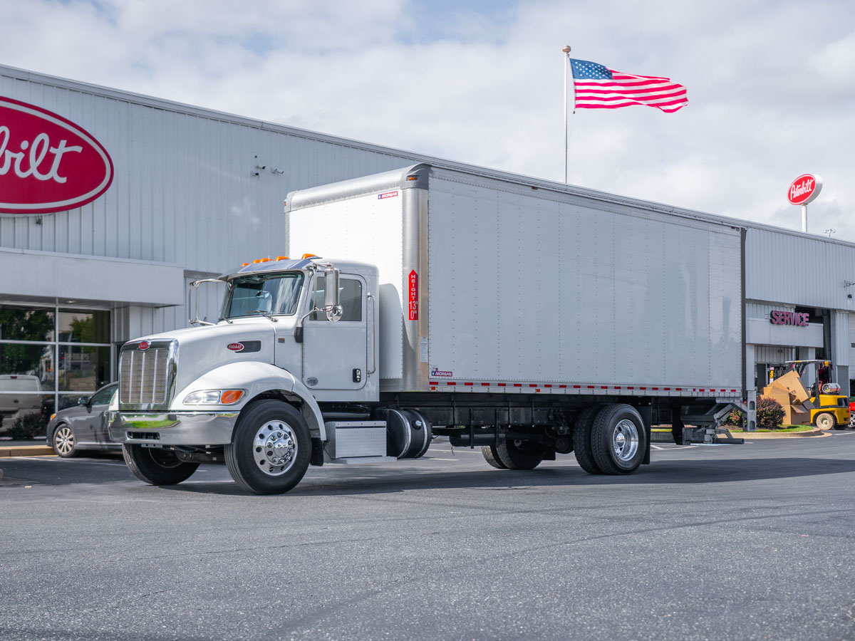 2020 Peterbilt 337 in Baltimore, MD — photo 2