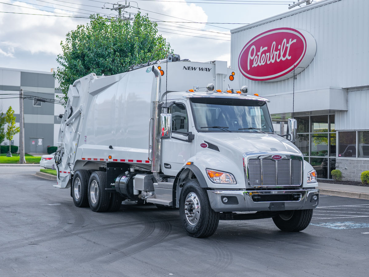2025 Peterbilt 548 in Baltimore, MD — photo 8