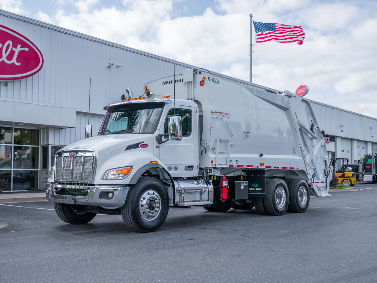 2025 Peterbilt 548 in Baltimore, MD — photo 2